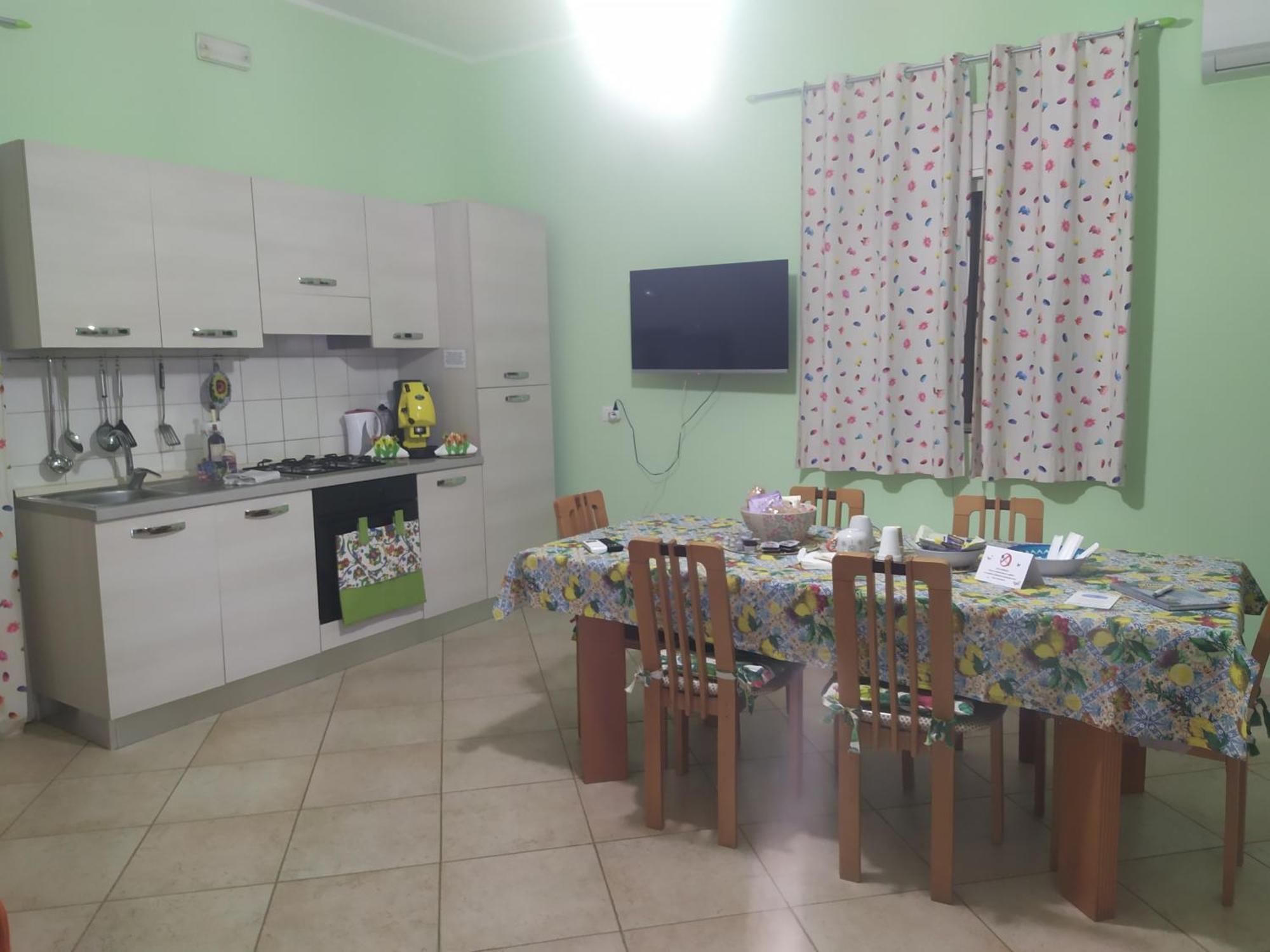 Rainbow Apartment Scordia エクステリア 写真